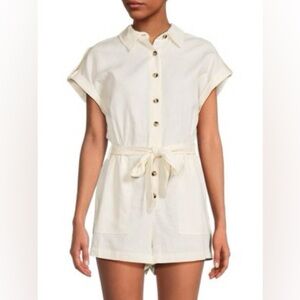 NWT Women’s STEVE MADDEN Cream linen blend romper- Size medium